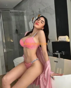 Sandra Russian escort in Chanakyapuri, Delhi (4)